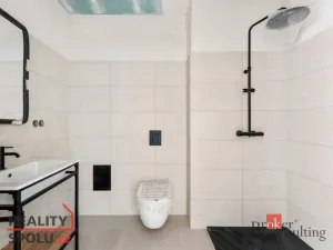 Pronájem bytu 1+kk, Jince, Slavíkova, 47 m2