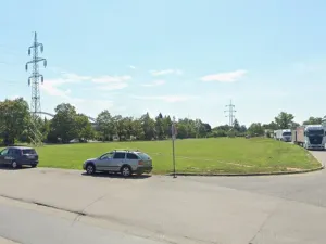 Prodej komerčního pozemku, Praha, 8990 m2