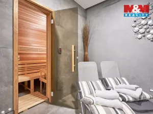 Prodej obchodního prostoru, Zlín, náměstí Míru, 5777 m2