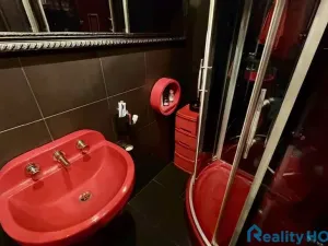 Prodej bytu 2+kk, Praha - Kobylisy, Třebenická, 38 m2