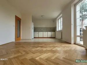 Prodej rodinného domu, Praha - Střížkov, Habartická, 354 m2