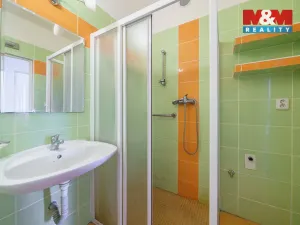 Prodej bytu 4+1, Karlovy Vary - Drahovice, Lidická, 115 m2