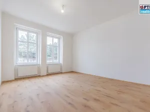 Prodej bytu 2+kk, Plzeň, Skvrňanská, 60 m2