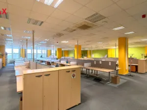 Pronájem kanceláře, Pardubice - Zelené Předměstí, Masarykovo náměstí, 416 m2