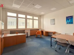 Pronájem kanceláře, Pardubice - Zelené Předměstí, Masarykovo náměstí, 21 m2