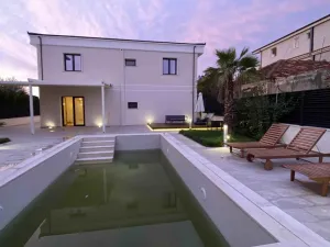 Prodej vily, Spille, 235 m2