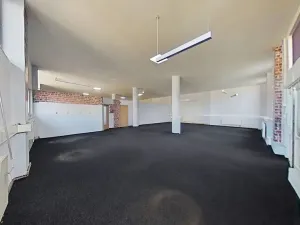 Pronájem obchodního prostoru, Jihlava, Dělnická, 200 m2
