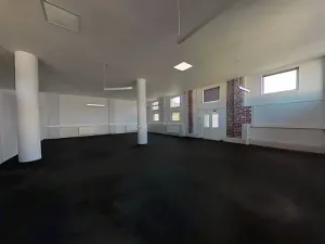 Pronájem obchodního prostoru, Jihlava, Dělnická, 200 m2