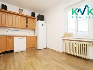 Prodej bytu 3+1, Karlovy Vary, Jiráskova, 104 m2