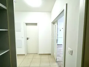 Pronájem bytu 2+kk, Praha - Modřany, K Vystrkovu, 70 m2