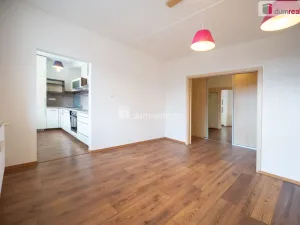 Prodej bytu 3+1, Lhenice, Sídliště SNP, 72 m2