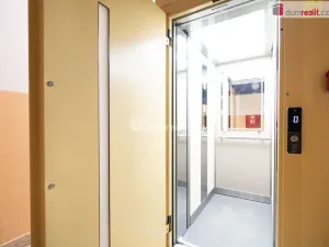 Prodej bytu 3+1, Lhenice, Sídliště SNP, 72 m2