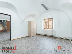 Pronájem obchodního prostoru, Pardubice - Pardubice-Staré Město, Pernštýnská, 54 m2
