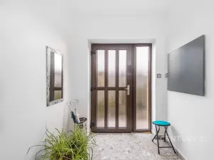 Prodej rodinného domu, Stráž, 320 m2