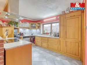 Prodej rodinného domu, Dolany, 157 m2