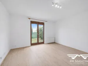 Pronájem bytu 1+kk, Hostivice, Za Mlýnem, 29 m2