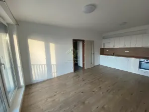 Pronájem bytu 2+kk, Plzeň, Diamantová, 60 m2