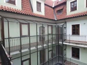Pronájem kanceláře, Praha - Staré Město, Týnská, 122 m2
