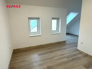 Pronájem bytu 2+kk, Kladno, Čermákova, 40 m2