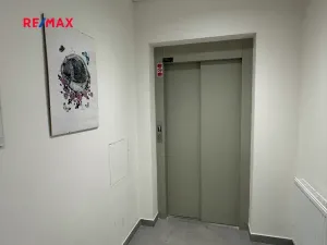 Pronájem bytu 1+kk, Kladno, Čermákova, 32 m2