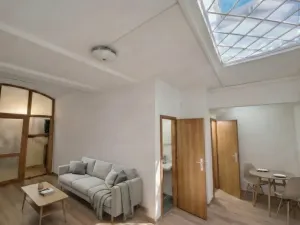 Prodej bytu 1+kk, Praha, Jagellonská, 33 m2