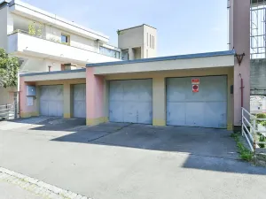 Pronájem garáže, Praha - Břevnov, Talichova, 16 m2