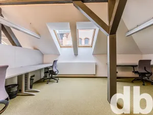 Pronájem kanceláře, Cheb, 26. dubna, 260 m2