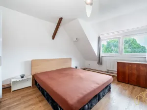 Prodej bytu 3+kk, Studená, nám. Sv. J. Nepomuckého, 117 m2