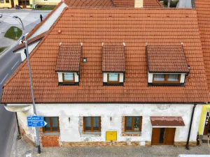 Prodej bytu 3+kk, Studená, nám. Sv. J. Nepomuckého, 117 m2