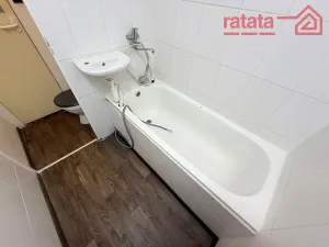 Pronájem bytu 3+1, Klášterec nad Ohří, Školní, 66 m2