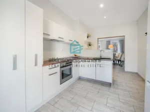 Prodej rodinného domu, České Budějovice - České Budějovice 7, Komenského, 180 m2