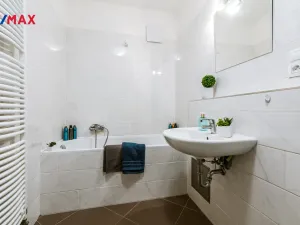 Prodej bytu 2+kk, Praha - Letňany, Kadečkové, 57 m2