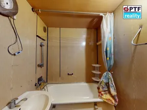 Prodej bytu 3+1, Volary, Sídl. Míru, 69 m2