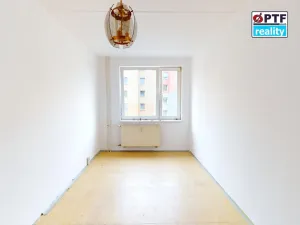 Prodej bytu 3+1, Volary, Sídl. Míru, 69 m2