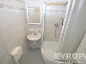 Prodej bytu 2+1, Praha, Oblouková, 60 m2