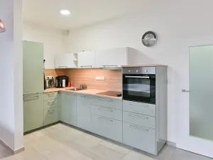 Pronájem bytu 1+kk, Praha - Košíře, Pod Šmukýřkou, 42 m2