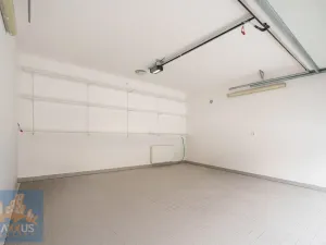 Pronájem vily, Praha - Nebušice, Nebušická, 243 m2