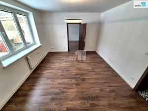 Pronájem bytu 2+1, Aš, U Nádraží, 67 m2
