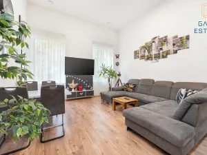 Prodej bytu 2+kk, Křížkový Újezdec, 46 m2