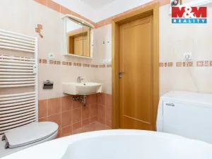 Prodej bytu 2+kk, Pardubice - Svítkov, Dubová, 51 m2