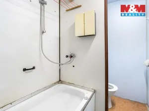 Prodej bytu 1+1, Ústí nad Labem - Severní Terasa, Kmochova, 33 m2