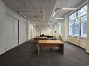 Pronájem kanceláře, Plzeň, náměstí Republiky, 125 m2