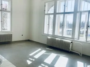 Pronájem komerční nemovitosti, Broumov, Nádražní, 32 m2