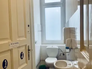 Pronájem komerční nemovitosti, Broumov, Nádražní, 32 m2