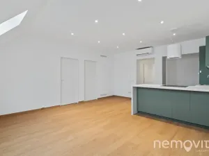 Pronájem bytu 3+kk, Praha - Žižkov, Roháčova, 89 m2