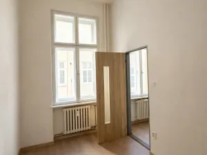 Pronájem bytu 2+kk, Olomouc, Horní náměstí, 30 m2