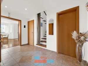 Prodej rodinného domu, Praha - Lipence, Nad žlábkem, 318 m2