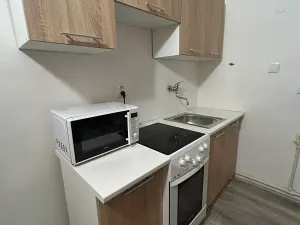 Pronájem bytu 2+kk, Praha - Vysočany, Pod pekárnami, 45 m2