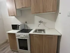 Pronájem bytu 2+kk, Praha - Vysočany, Pod pekárnami, 45 m2