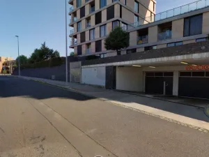 Pronájem garážového stání, Praha - Nusle, K sídlišti, 16 m2